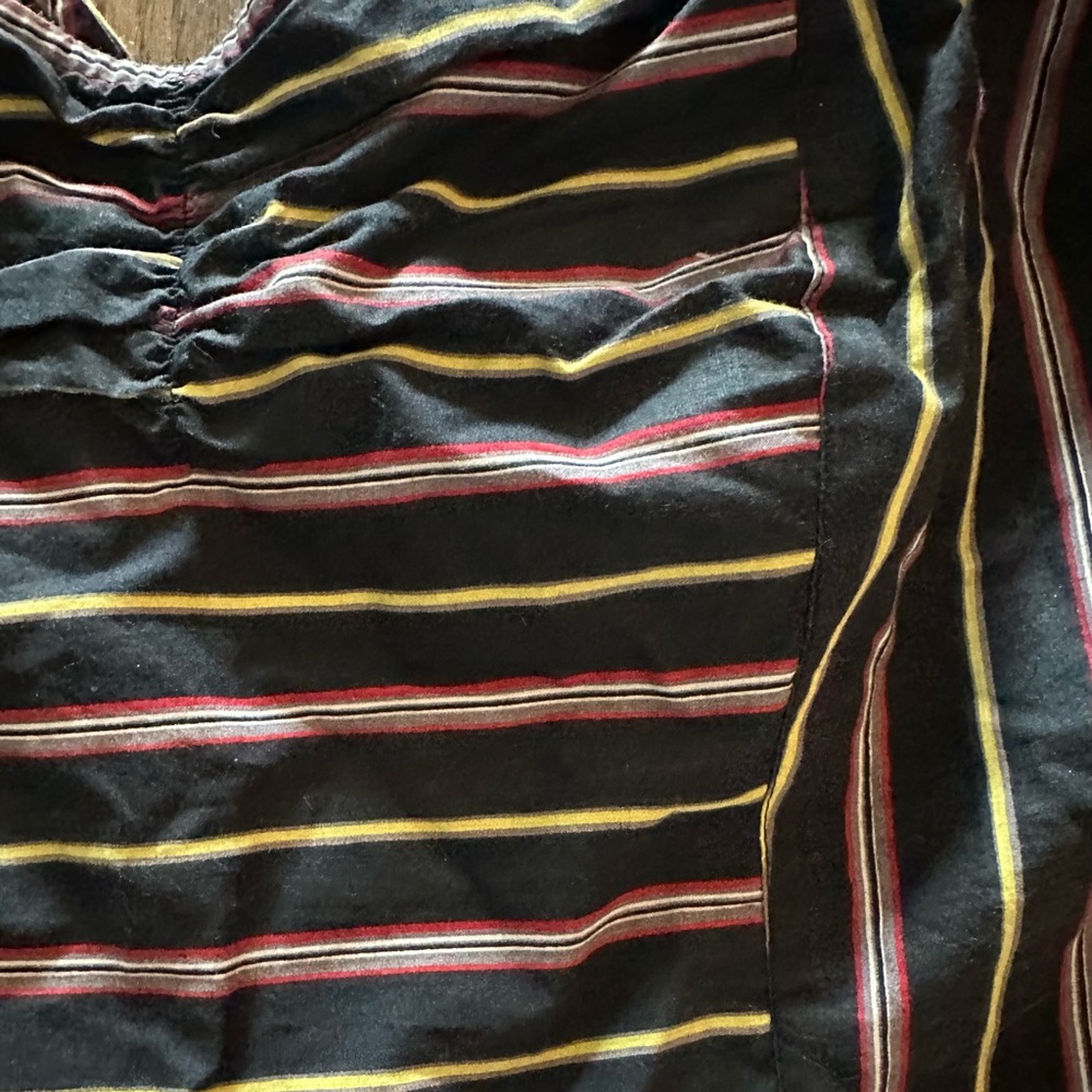 Crop Top - Picture 5 of 6